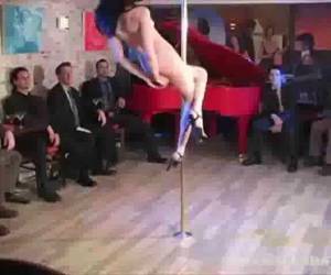 во время бакалавр участник может быть потенциальных жениха плашмя на землю ложь, и смотри как что мокрая киска становится участником closer.bac